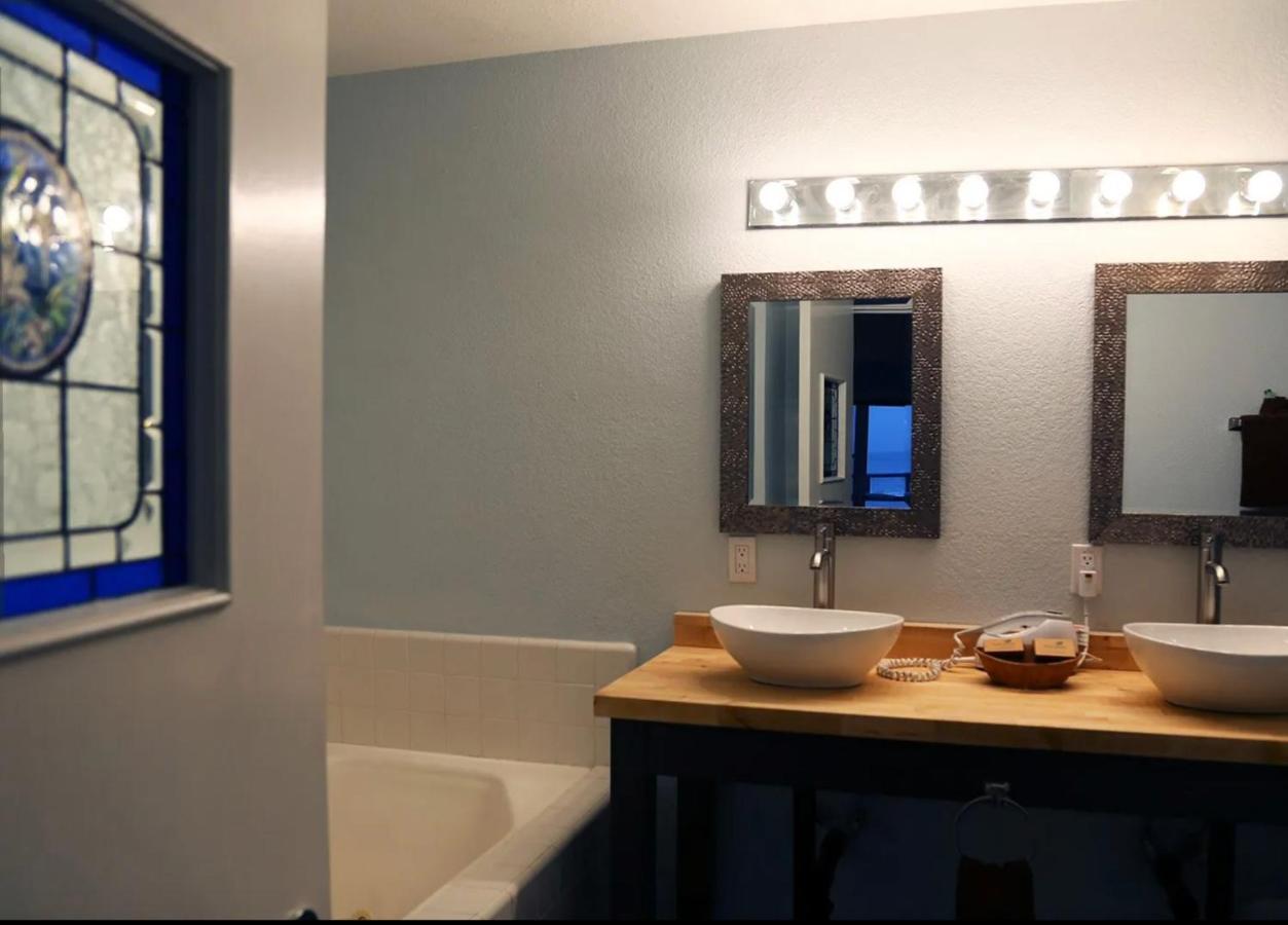 Hotel Breakers กัวลาลา ภายนอก รูปภาพ